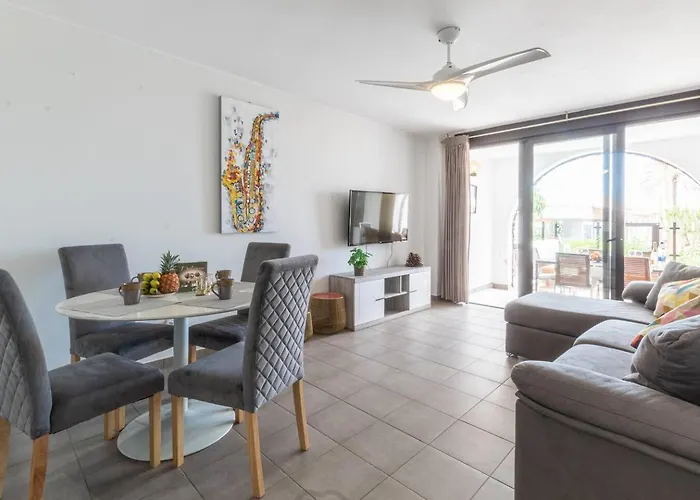 Oceanfront Apartment Parque Santiago II