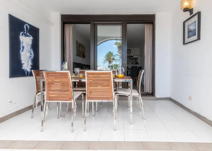 Oceanfront Apartment Parque Santiago II